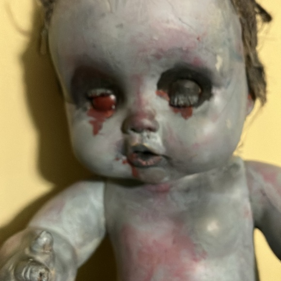 Creepy Scary Zombie Hand Painted Doll Prop Decor - Picture 9 of 9